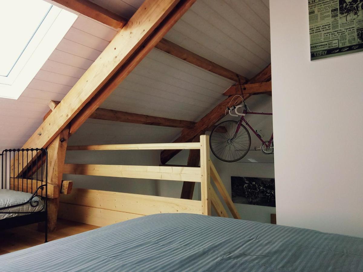 Chambres D'Hotes Quatre Mains Saint-Priest-des-Champs Luaran gambar