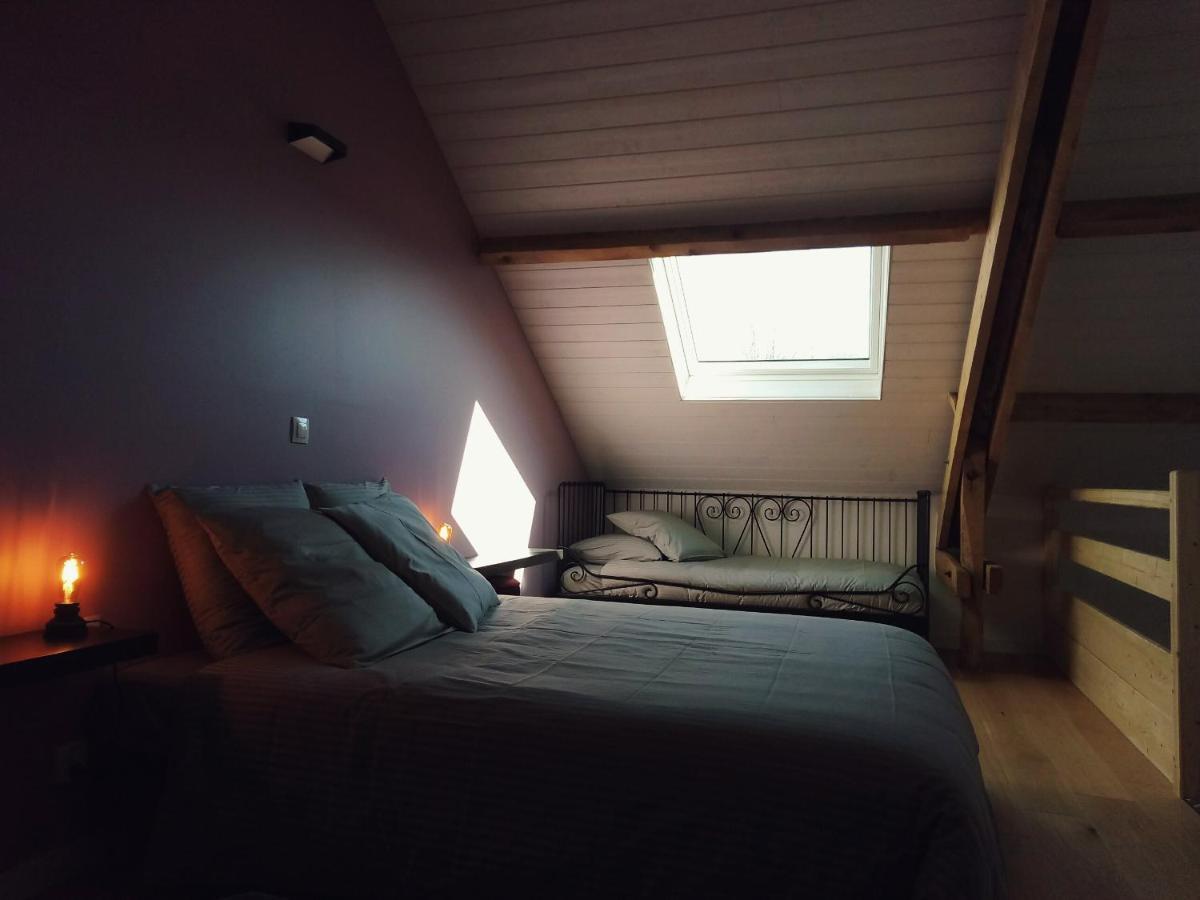 Chambres D'Hotes Quatre Mains Saint-Priest-des-Champs Luaran gambar