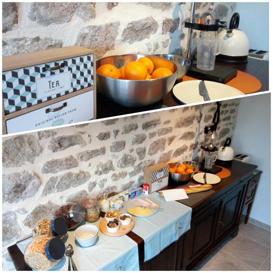 Chambres D'Hotes Quatre Mains Saint-Priest-des-Champs Luaran gambar